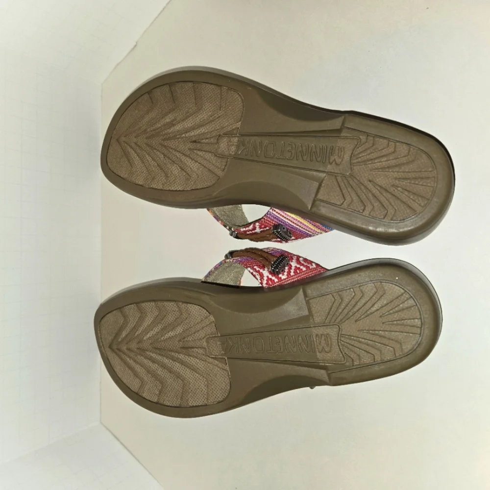 MINNETONKA Sandals - Picture 4 of 6